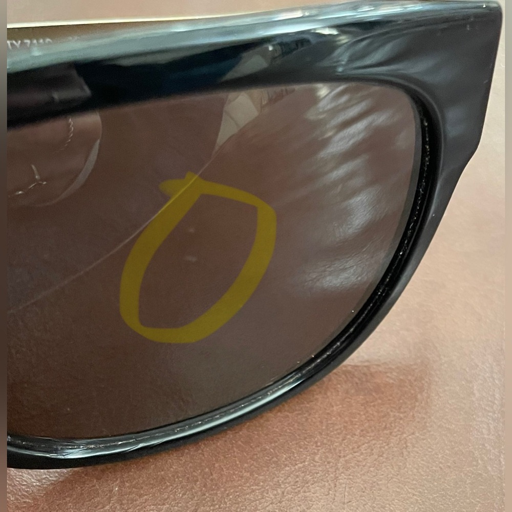 🧡Tory Burch🧡 Black Sunglasses with Bold Orange Case - Picture 9 of 9